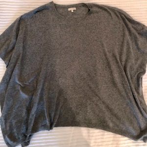 Mystree Gray Poncho (one size)